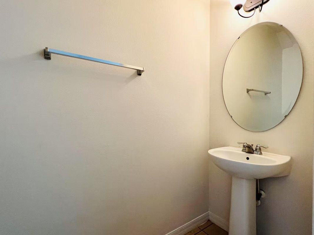 1651 Smokey Oak Way - Photo 4 of 13