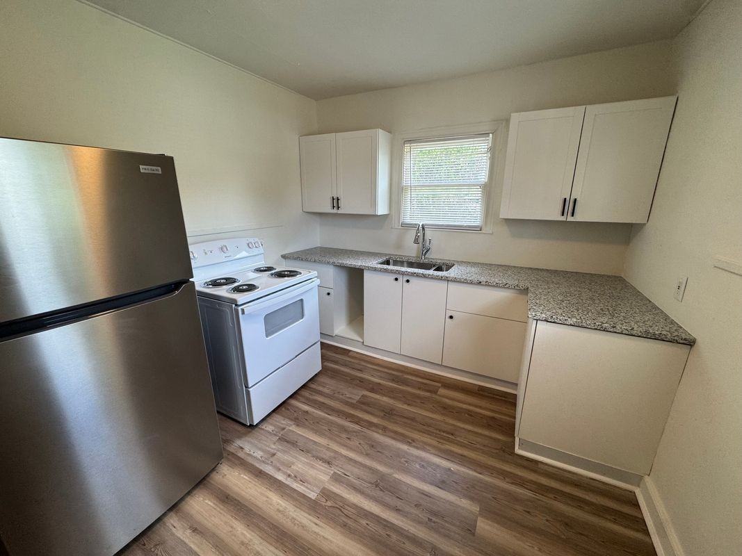 408 Hill St ##B - Photo 3 of 13