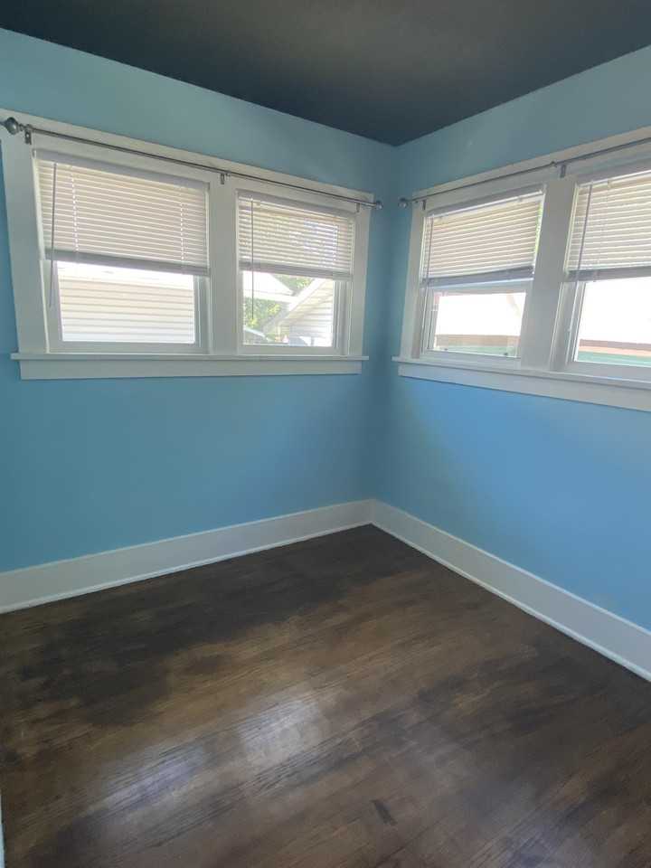 1256 E Clark St #U - Photo 7 of 17