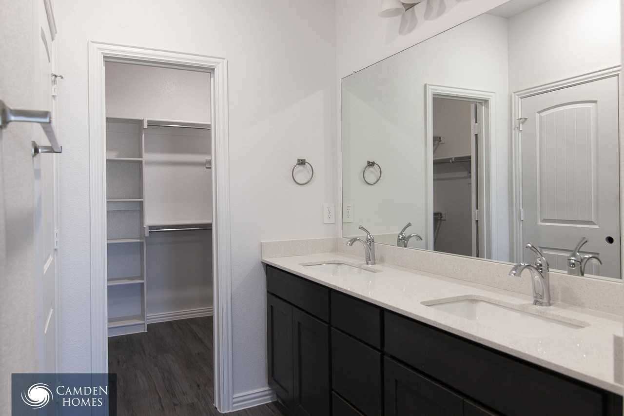 10014 Spice Ln - Photo 3 of 7