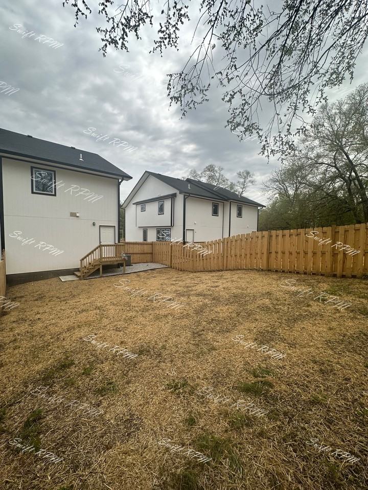 701 N 2nd St #1 - Photo 7 of 29