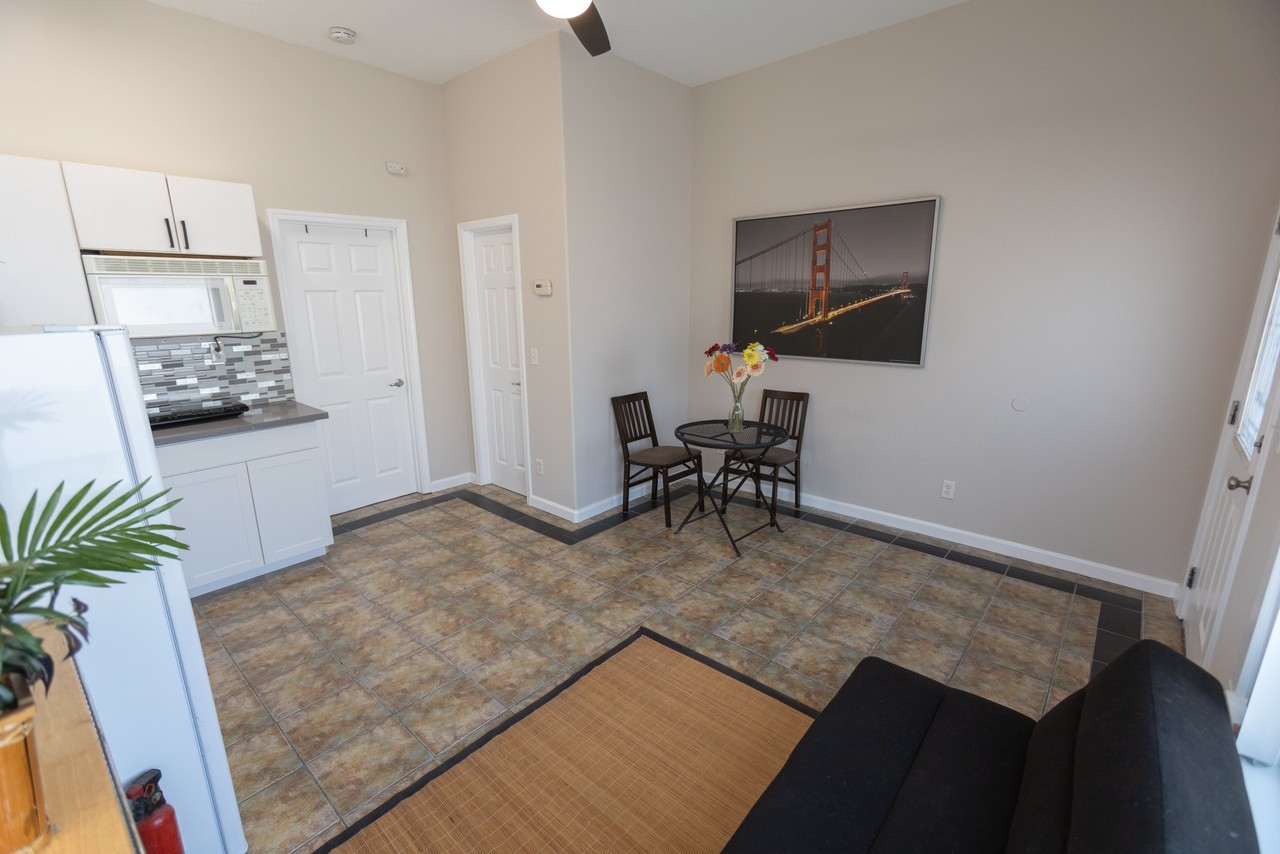 122 E San Salvador St #126 - Photo 5 of 34