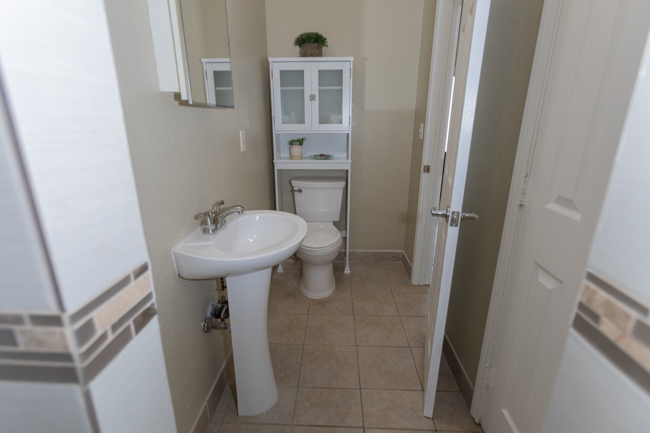 122 E San Salvador St #126 - Photo 7 of 34