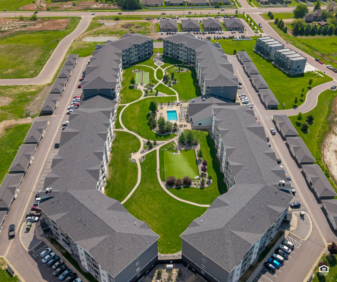 Graystone Heights Luxury Apartments - Photo 4 of 50