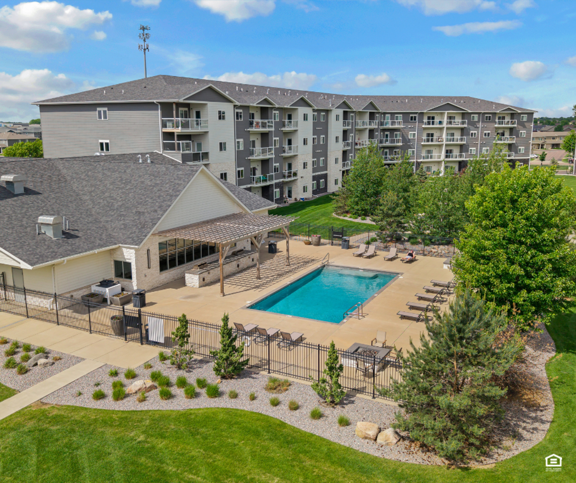 Graystone Heights Luxury Apartments - Photo 5 of 50