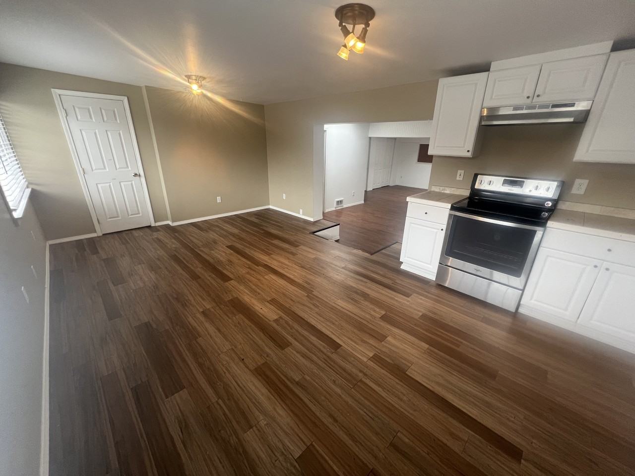 105 S Granite Ave #B - Photo 3 of 25