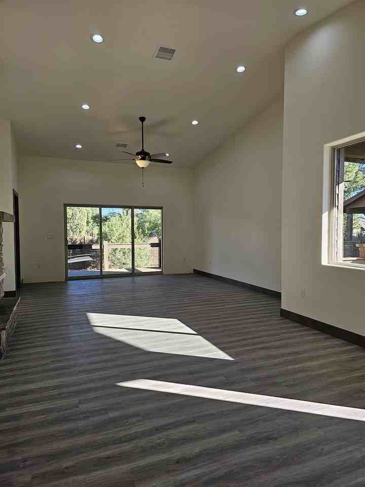 2890 W Villa Loop #1 - Photo 3 of 13
