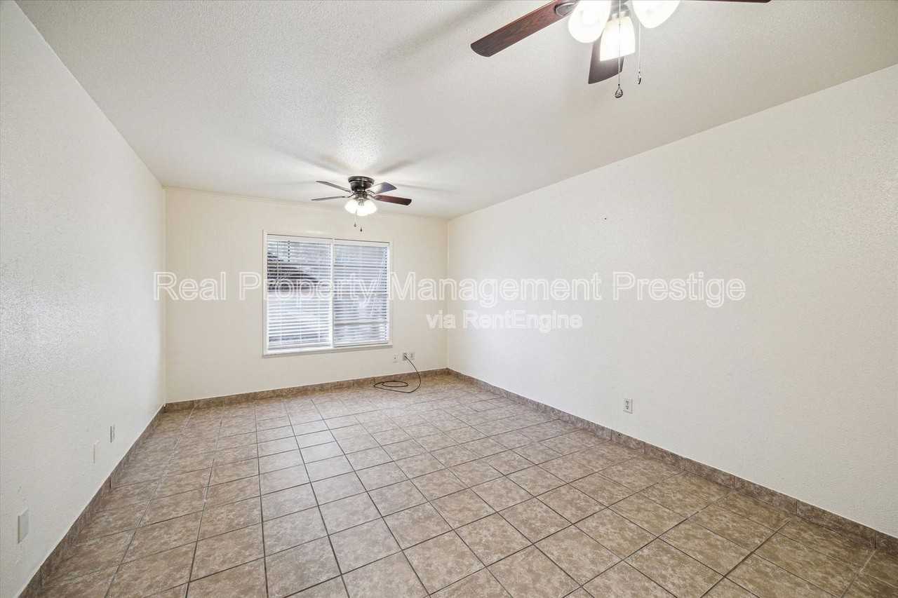 3003 Falk Ct - Photo 3 of 13