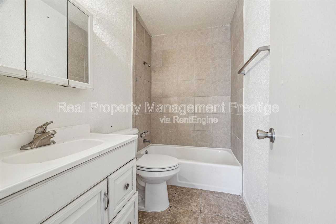 3006 Falk Ct - Photo 6 of 10