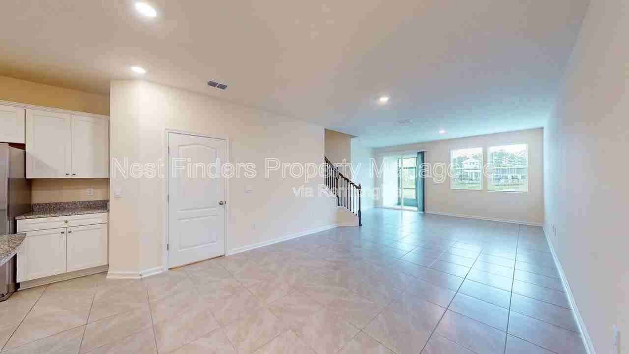 102 Pomona Way - Photo 5 of 26