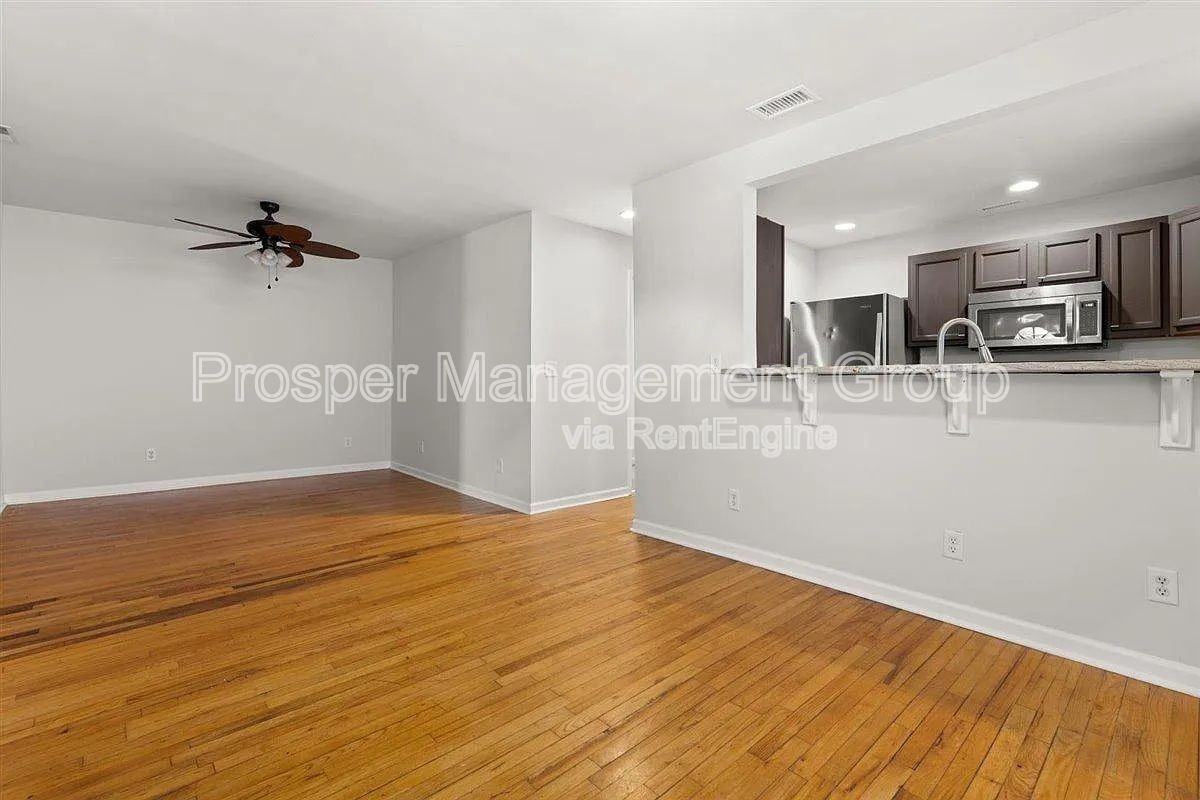 86 Romney St #B - Photo 5 of 17