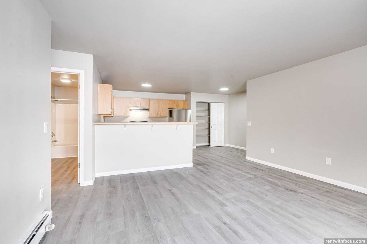 The District - Photo 5 of 42