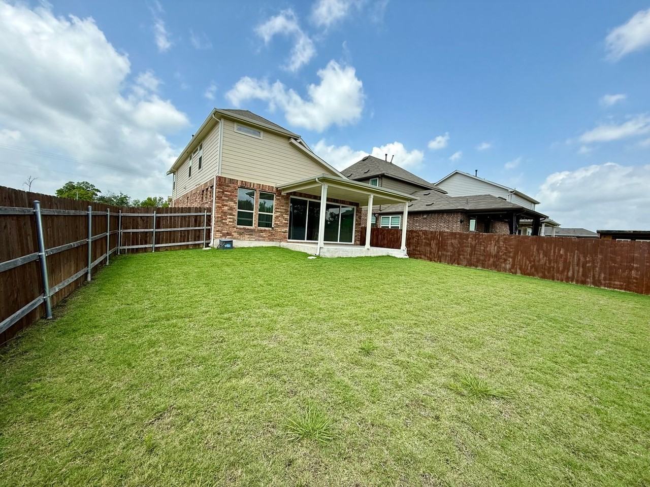 7014 Pleasanton Pkwy - Photo 3 of 26