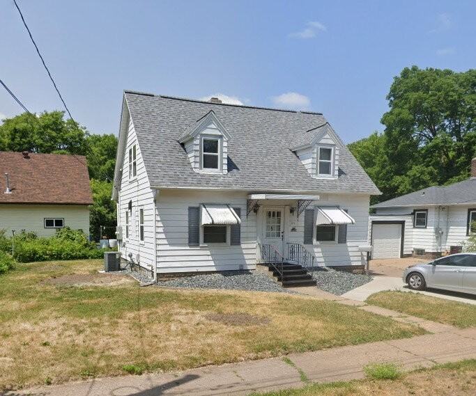 412 1/2 Putnam Dr - Photo 3 of 18