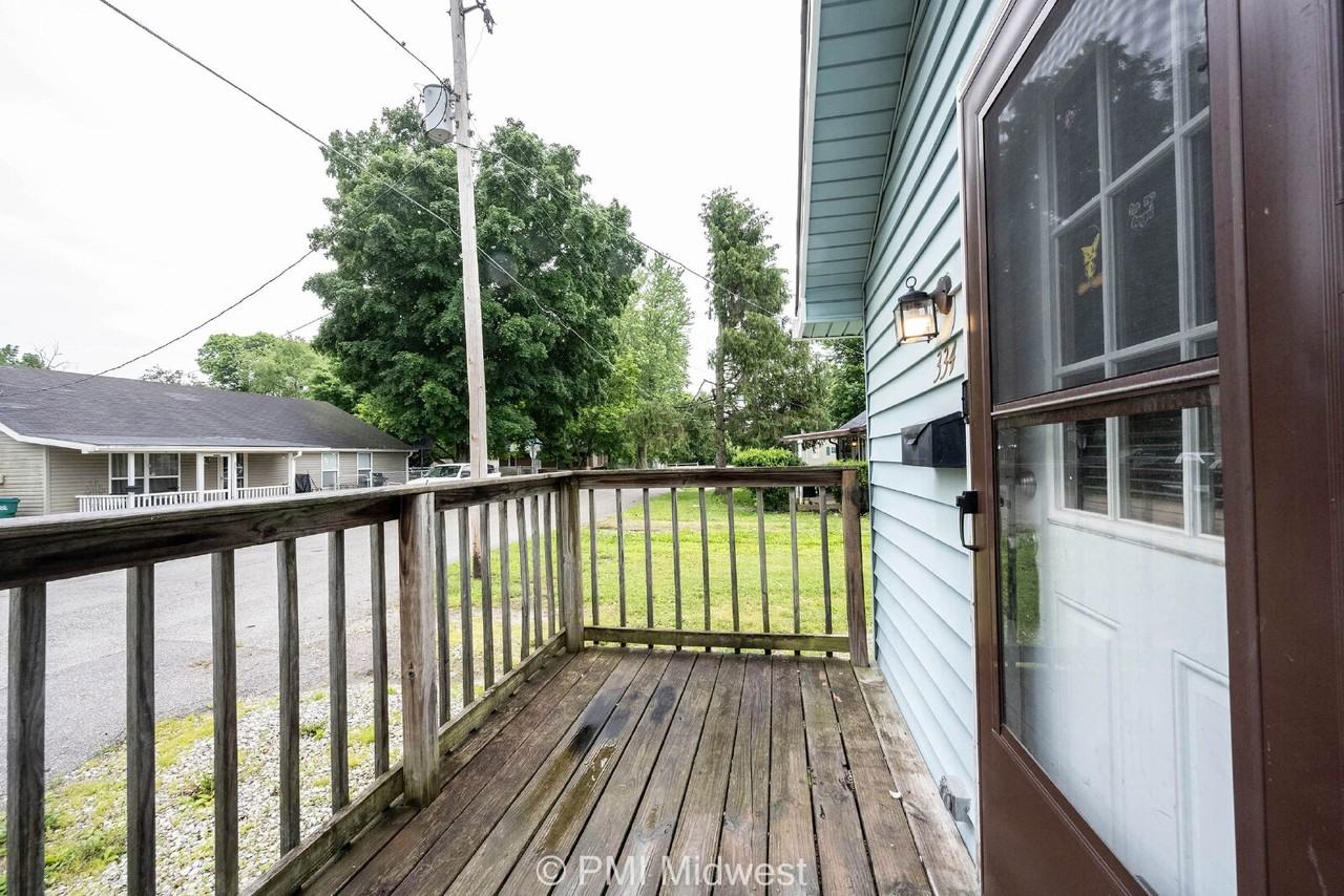 334 Ellis St - Photo 4 of 34