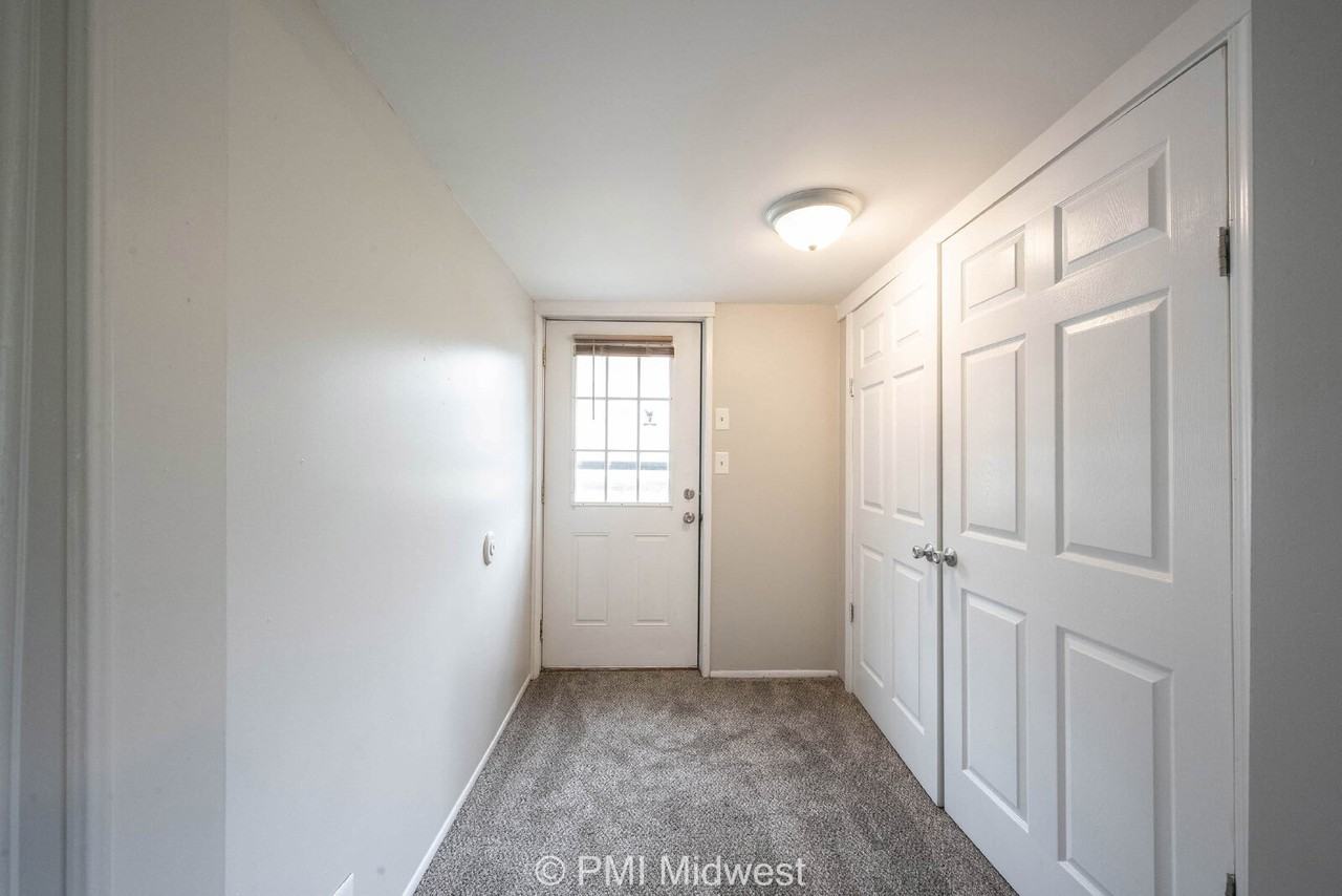 334 Ellis St - Photo 5 of 34