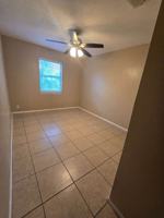 featured image of 1012 Lynn St #B