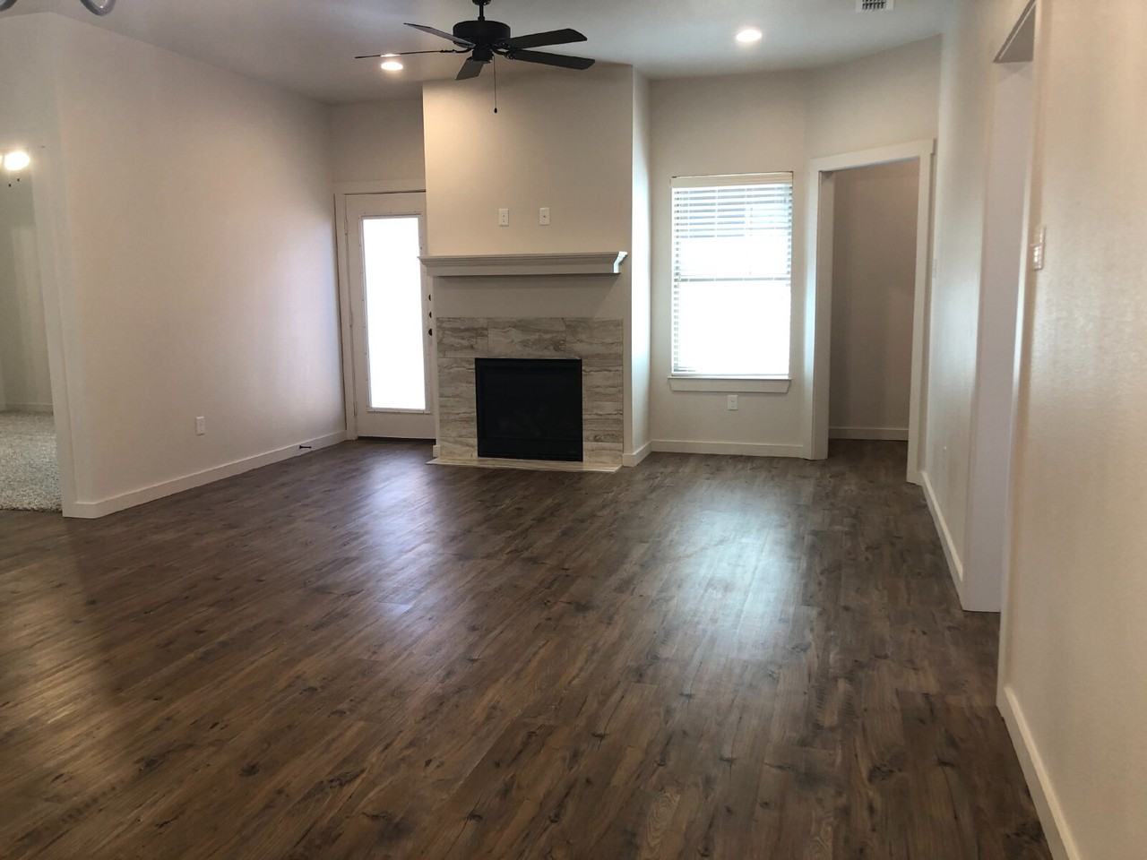 2723 137th St - Photo 3 of 20