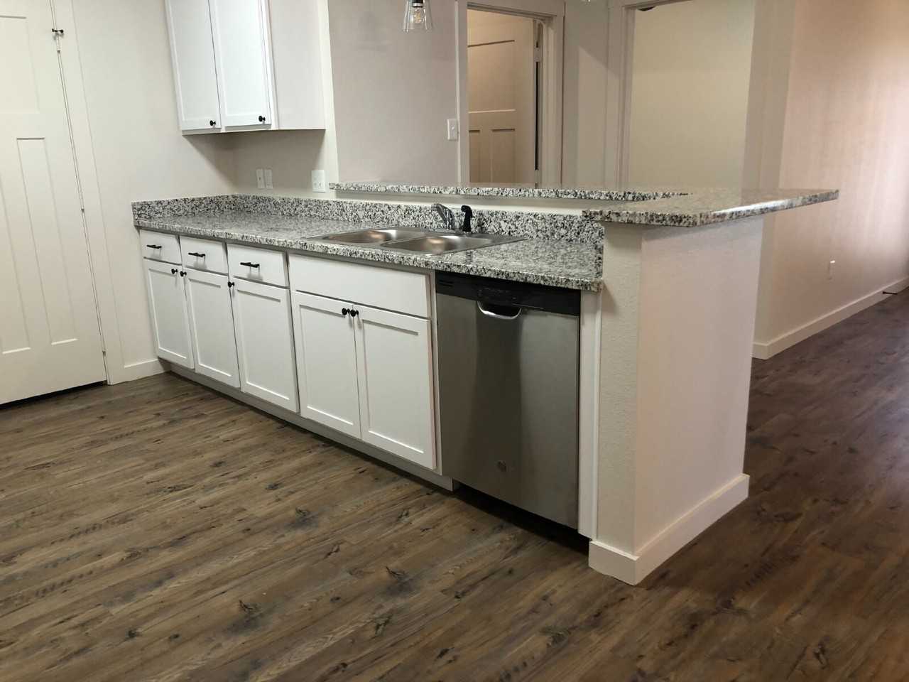 2723 137th St - Photo 4 of 20