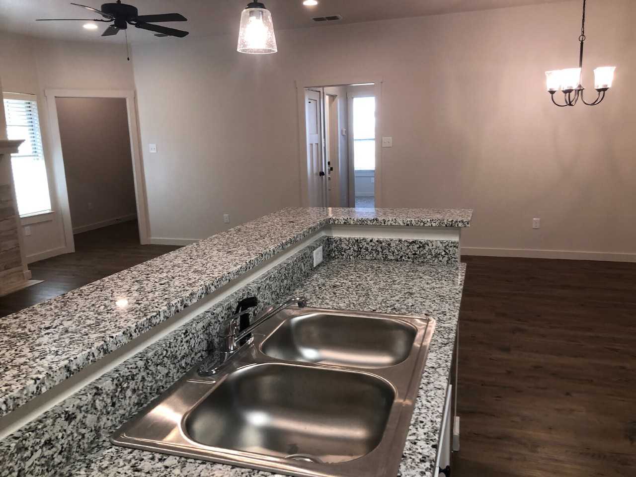 2723 137th St - Photo 6 of 20