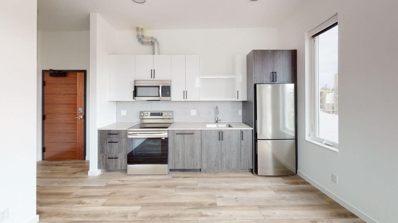 ALNA Ballard - Photo 4 of 15