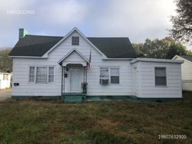 1620 W Airline Ave - Photo 1 of 1