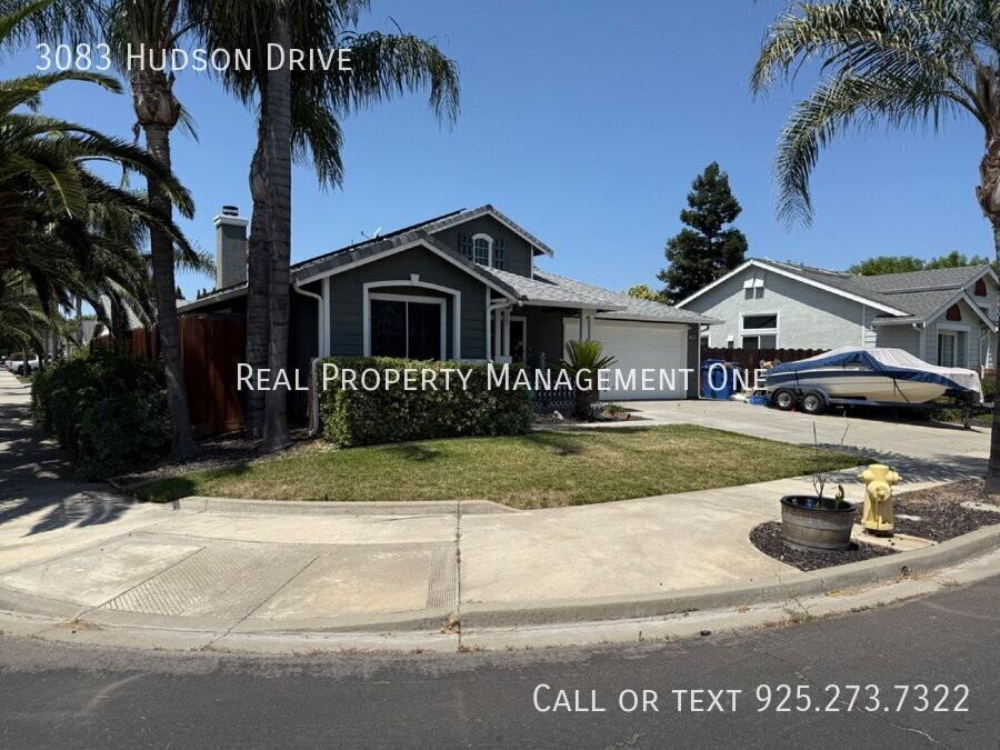 3083 Hudson Dr - Photo 2 of 20