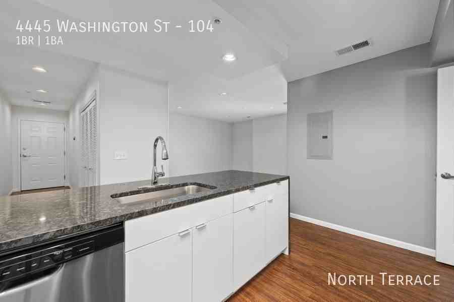 4445 Washington St #104 - Photo 5 of 14