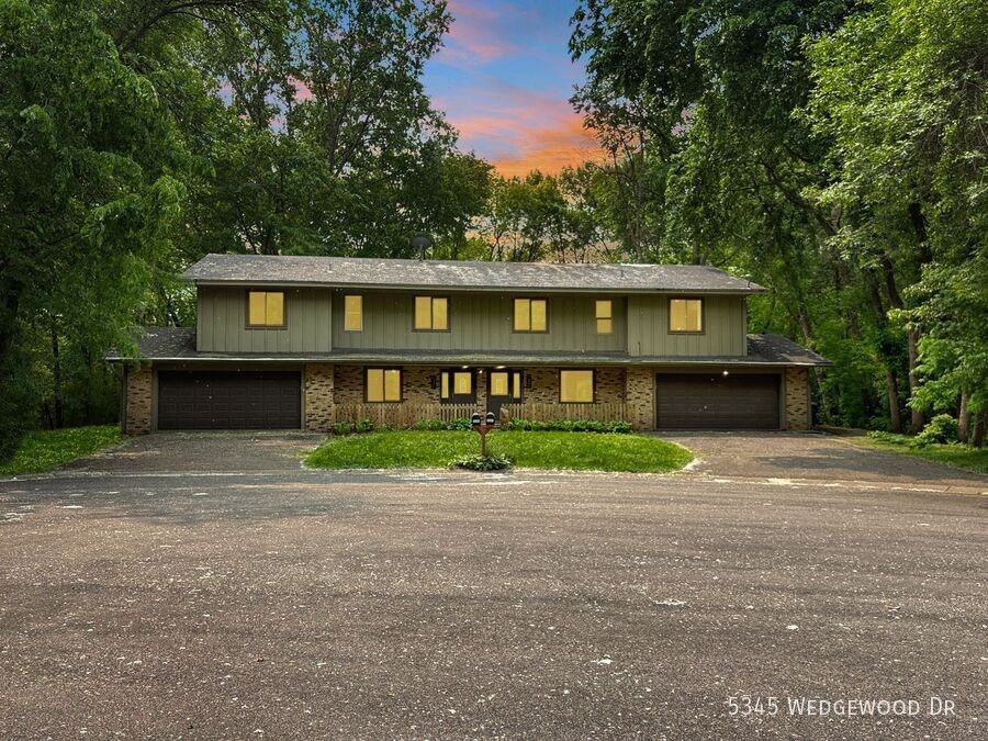 5345 Wedgewood Dr #5345 - Photo 3 of 44