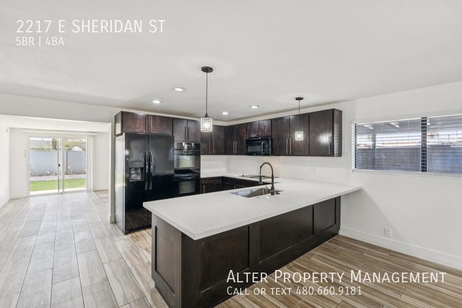 2217 E Sheridan St - Photo 3 of 19