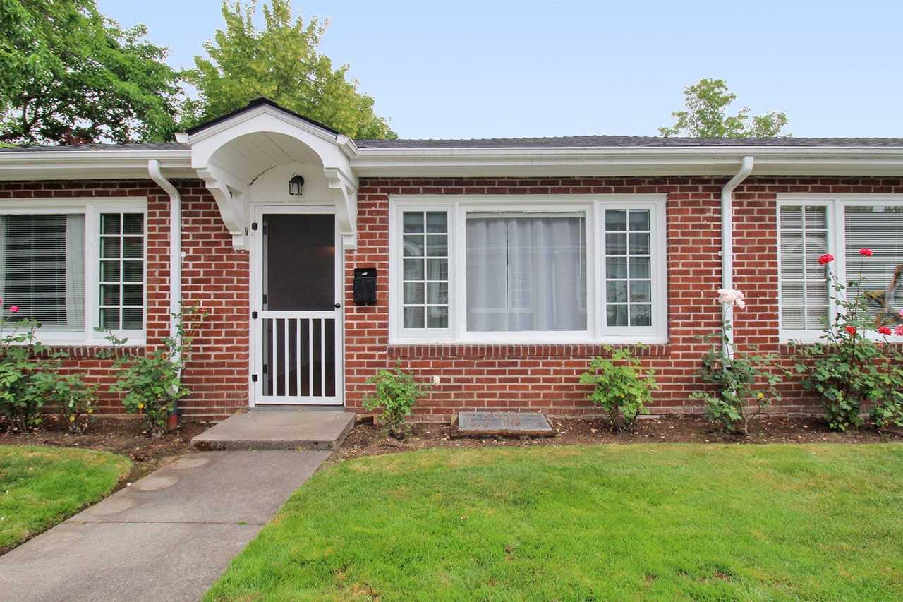 1011 Ne Tillamook St #7 - Photo 3 of 15