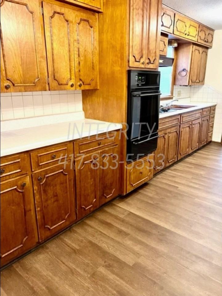 2618 W Elm St #NA - Photo 3 of 8