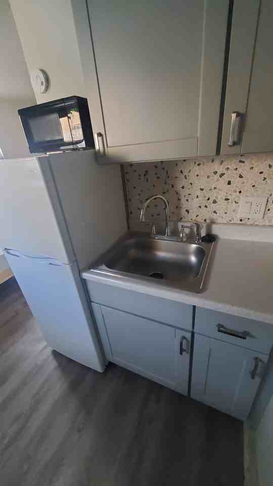 144 E Eldridge St - Photo 6 of 13