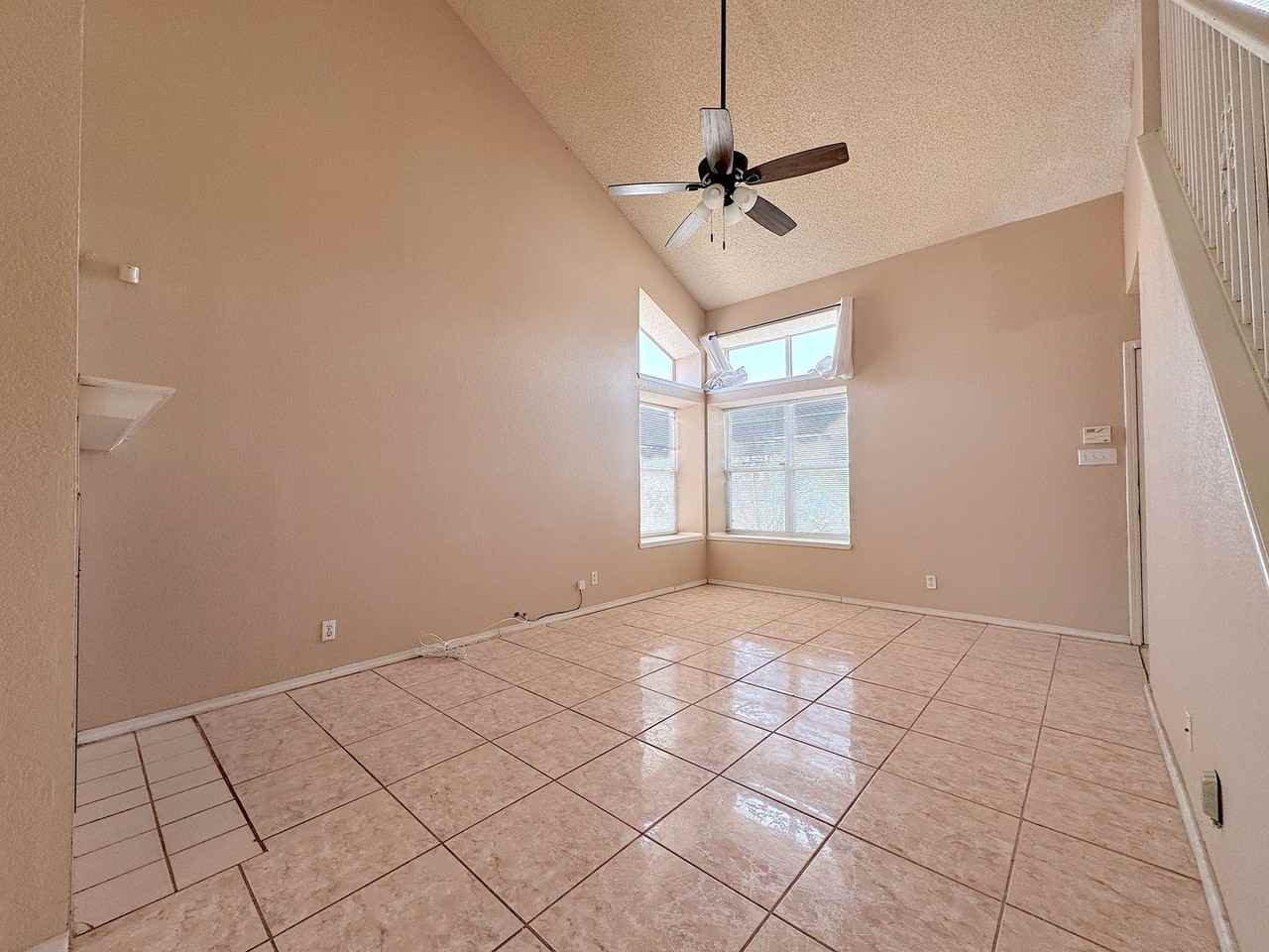11073 Nathan Bay Dr - Photo 3 of 16