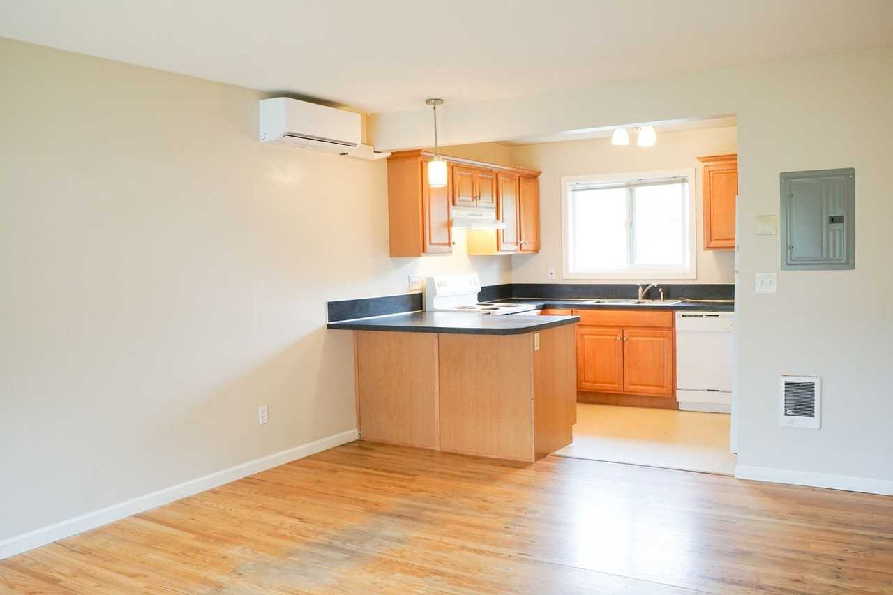 920 Se 50th Ave - Photo 2 of 14