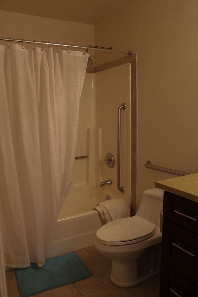 3028 Parkway St - Photo 5 of 26