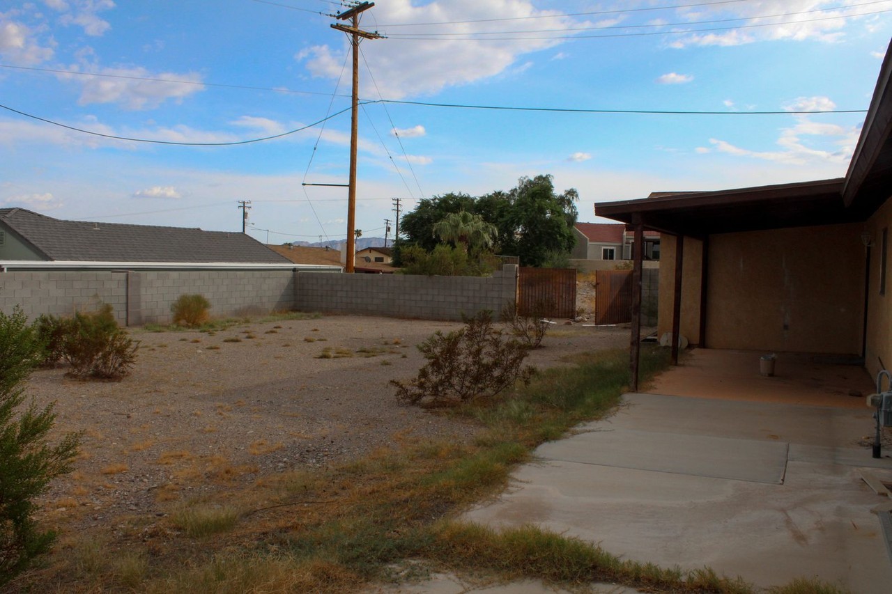 3028 Parkway St - Photo 4 of 26