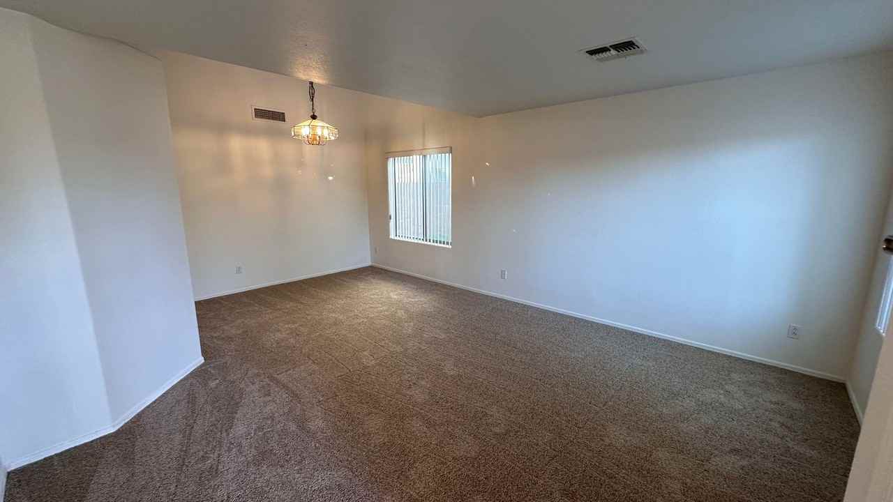 13152 W Fairmont Ave - Photo 2 of 22