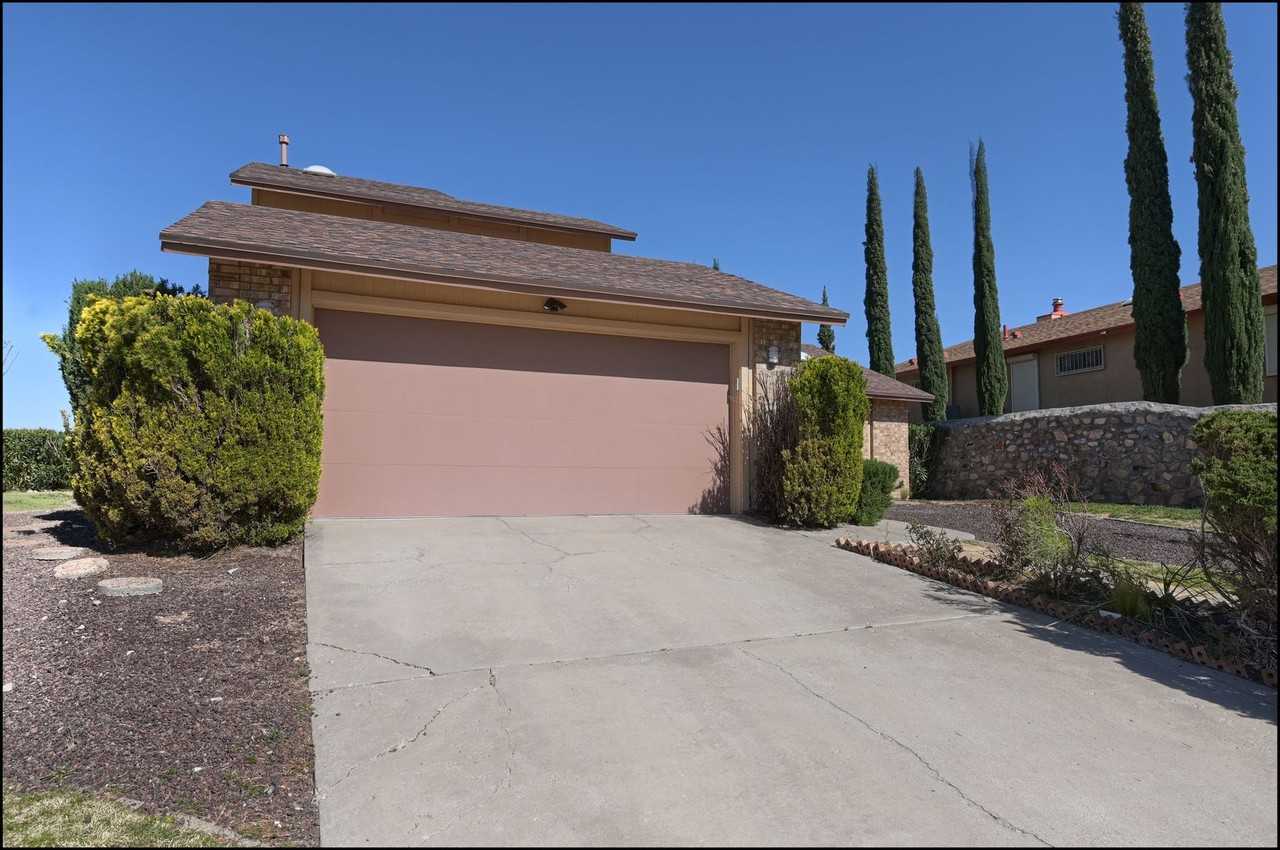 601 Firedale Ln - Photo 3 of 50