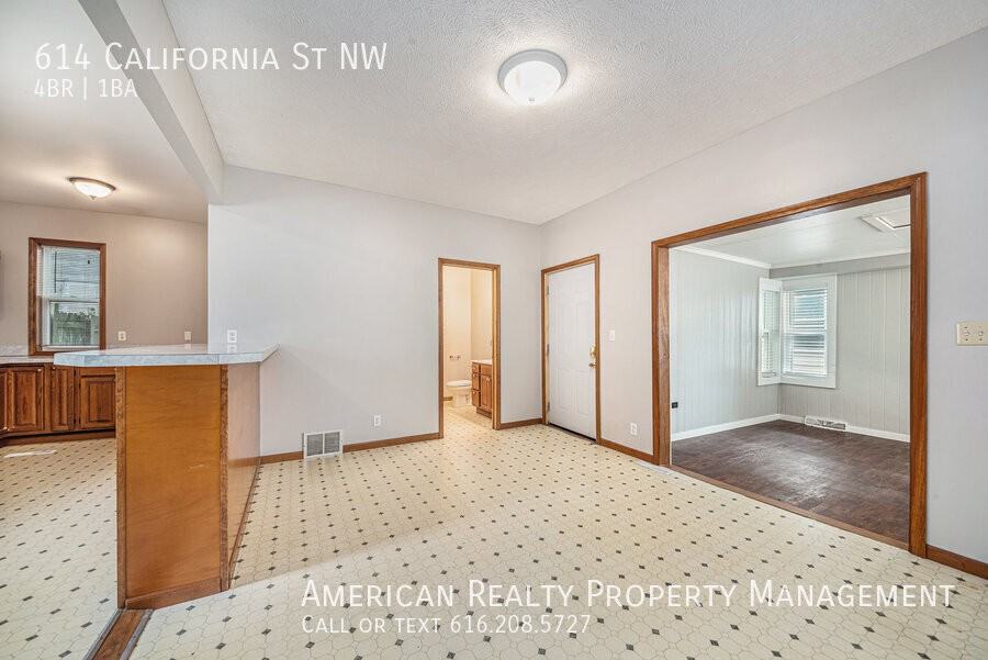 614 California St Nw - Photo 7 of 17