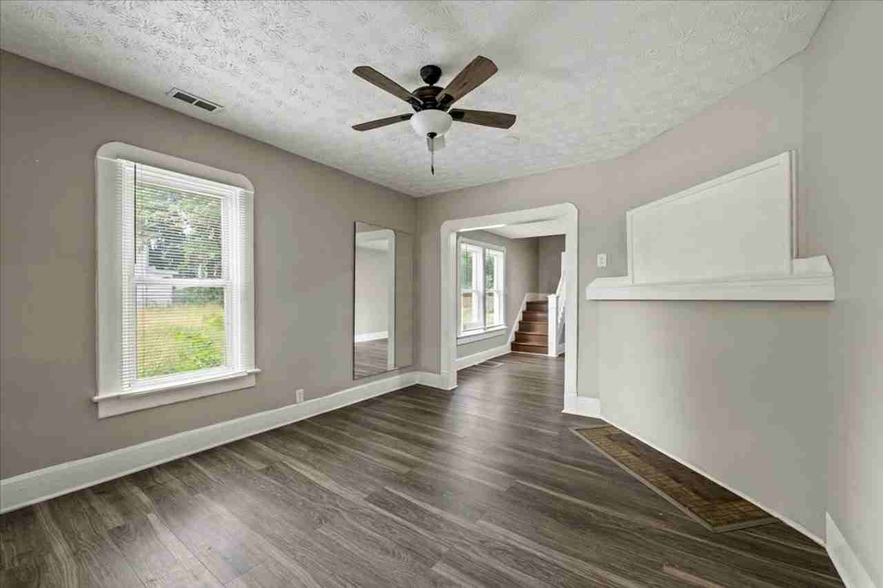 2954 Central Avenue - Photo 2 of 15