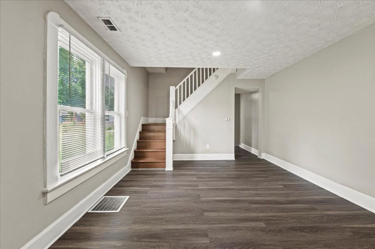 2954 Central Avenue - Photo 4 of 15