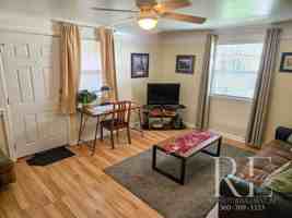 featured image of 1217A Burwell St