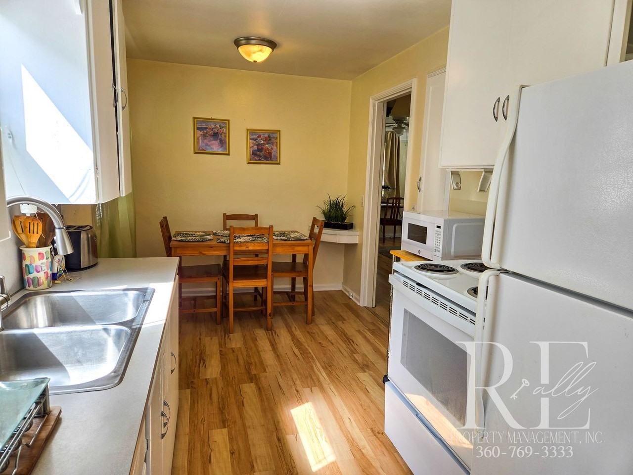 1217A Burwell St - Photo 7 of 13