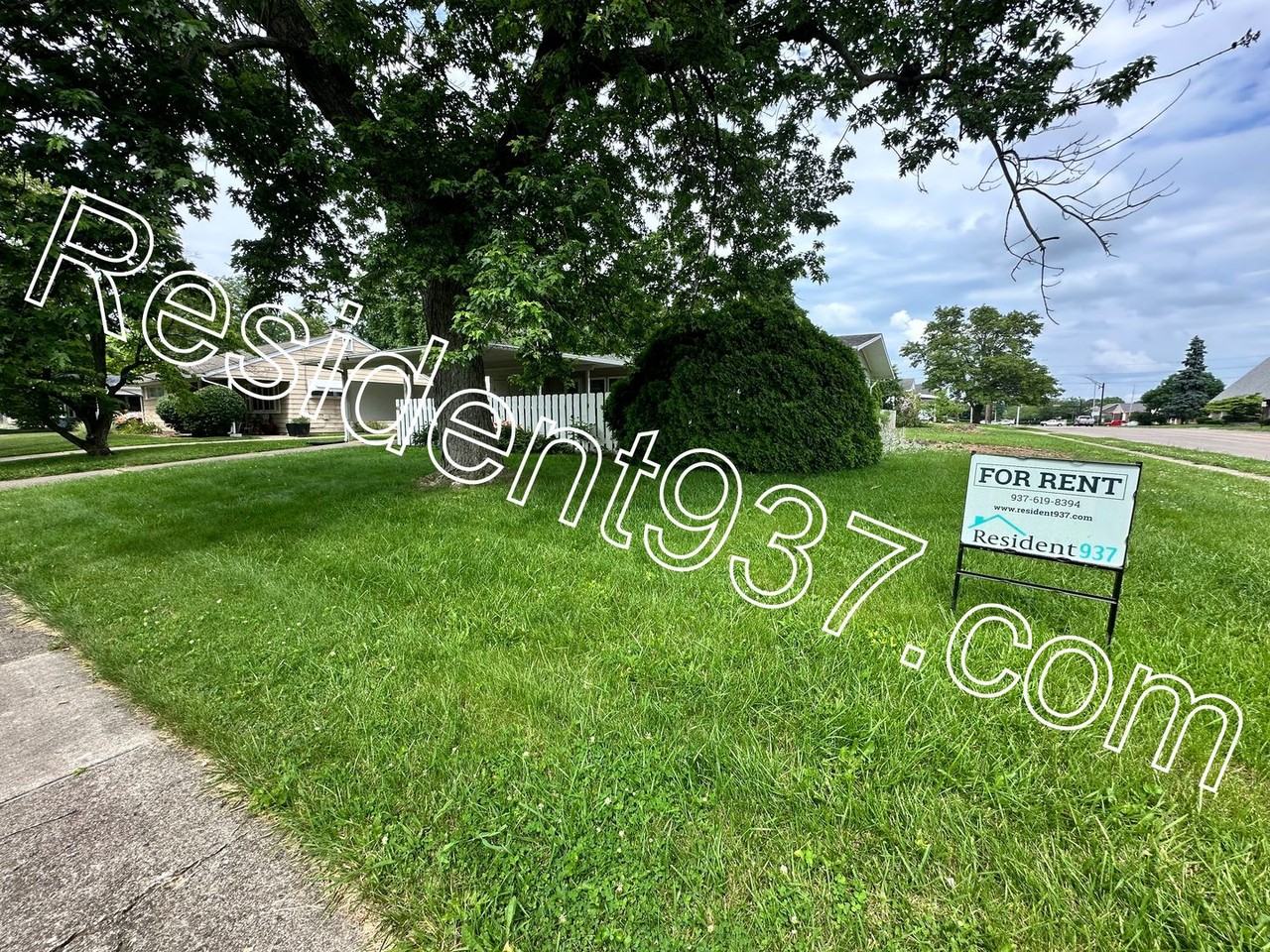 2132 Colton Dr - Photo 3 of 19