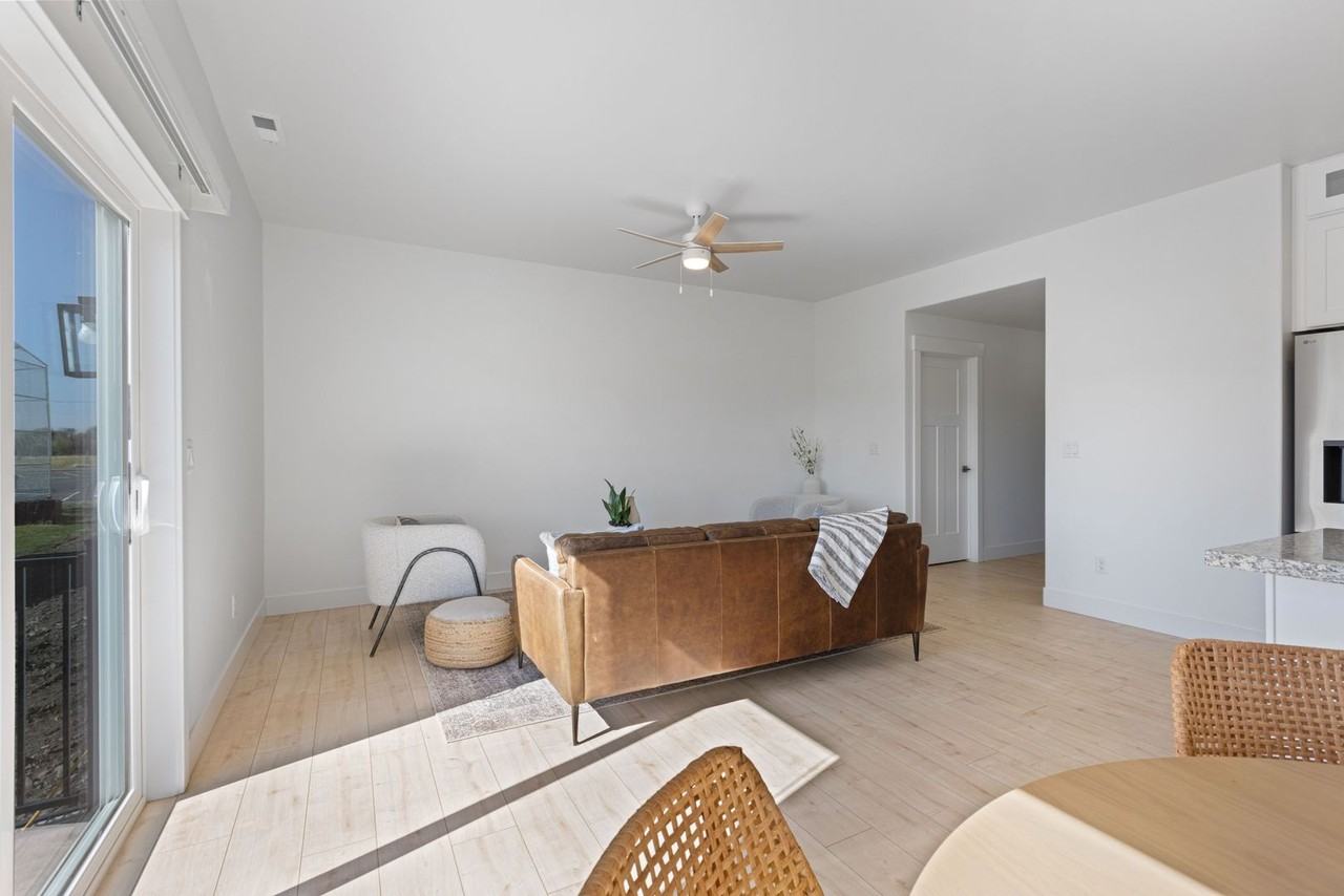 1122 Home Run Ave - Photo 7 of 31