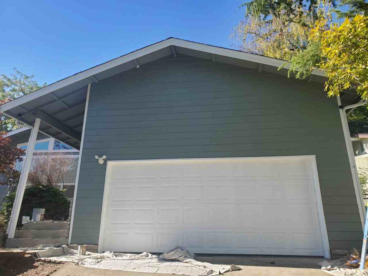 826 Se Sharon Ave - Photo 3 of 10