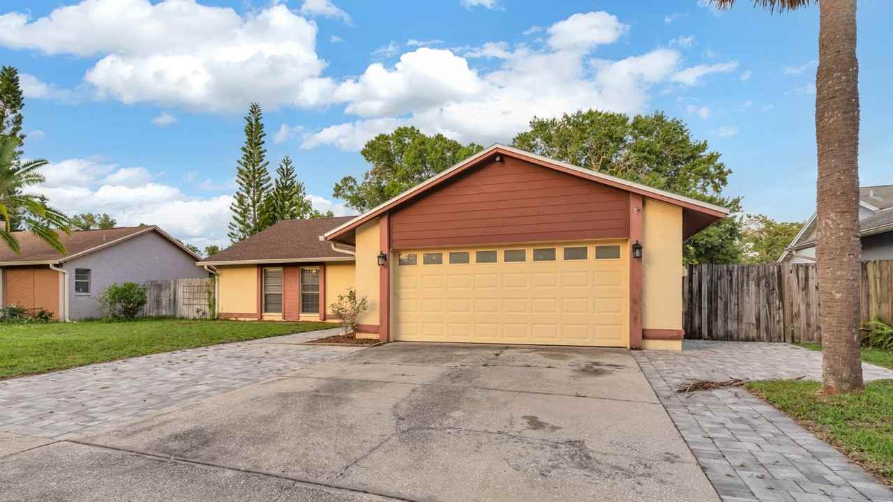 6725 Islander Ln - Photo 3 of 42