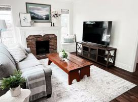 featured image of 2669 Iowa Avenue