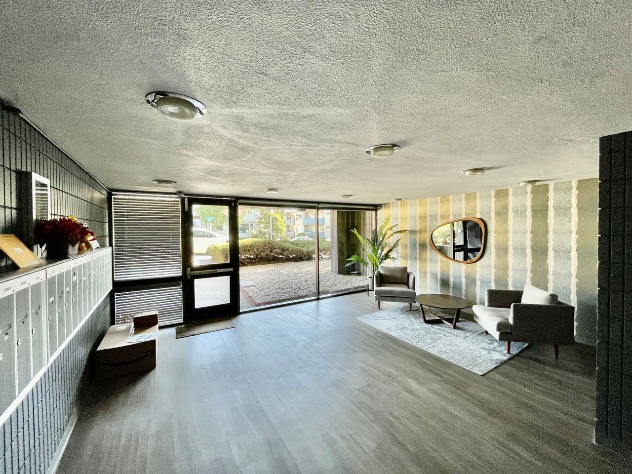 601 Oakland Ave Apartments - Photo 3 of 50